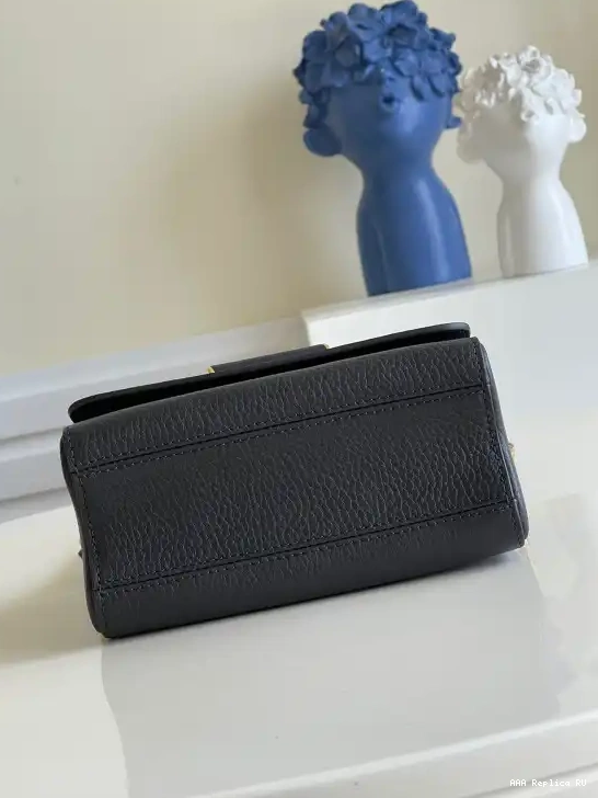 Aaa replica ru TWIST LOUIS PM VUITTON 0602